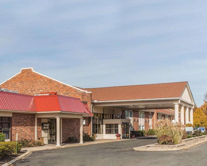 Rodeway Inn & Suites East Windsor 5