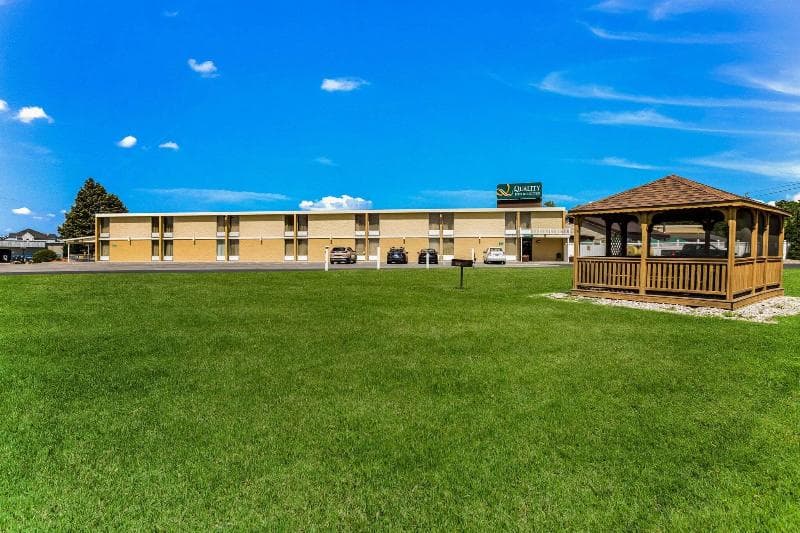 Quality Inn & Suites 3