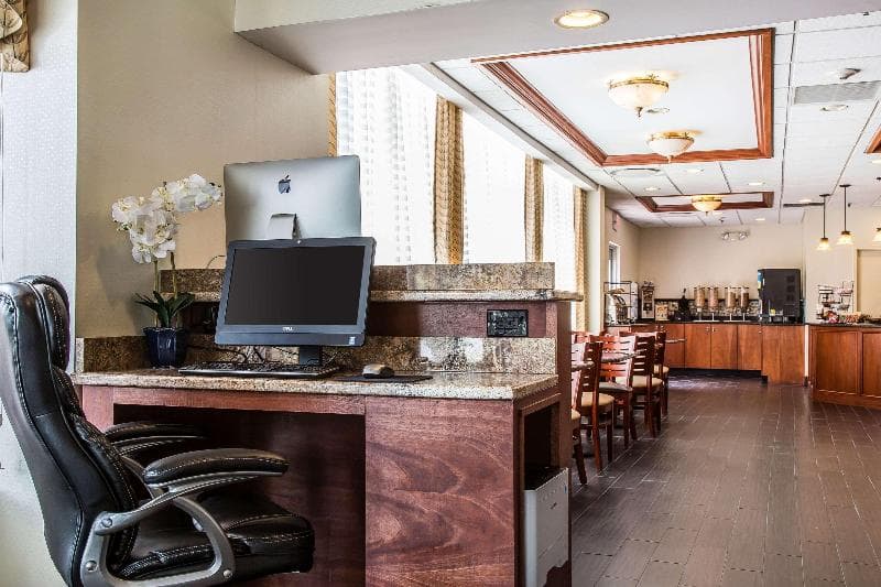 Clarion Hotel & Suites Hamden-New Haven main