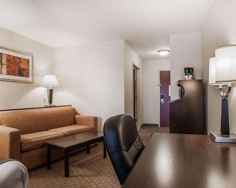 Comfort Suites Mahwah - Ramsey 2