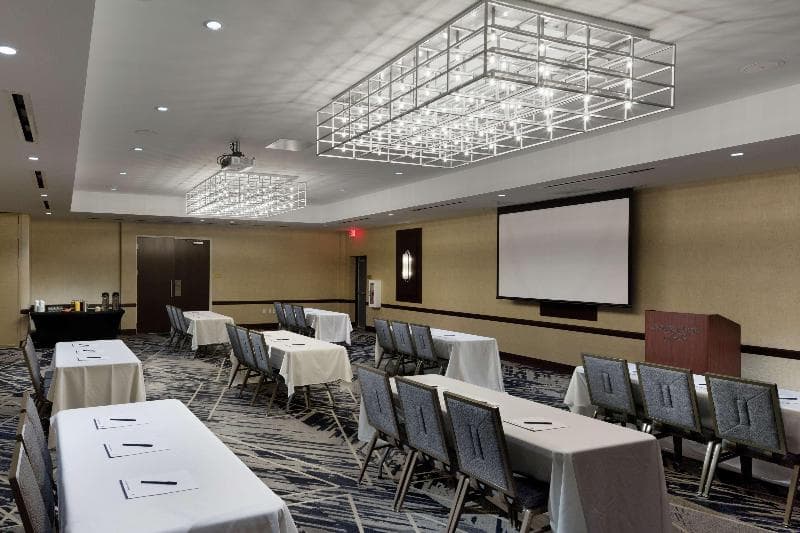 DoubleTree by Hilton Jamestown photo 1