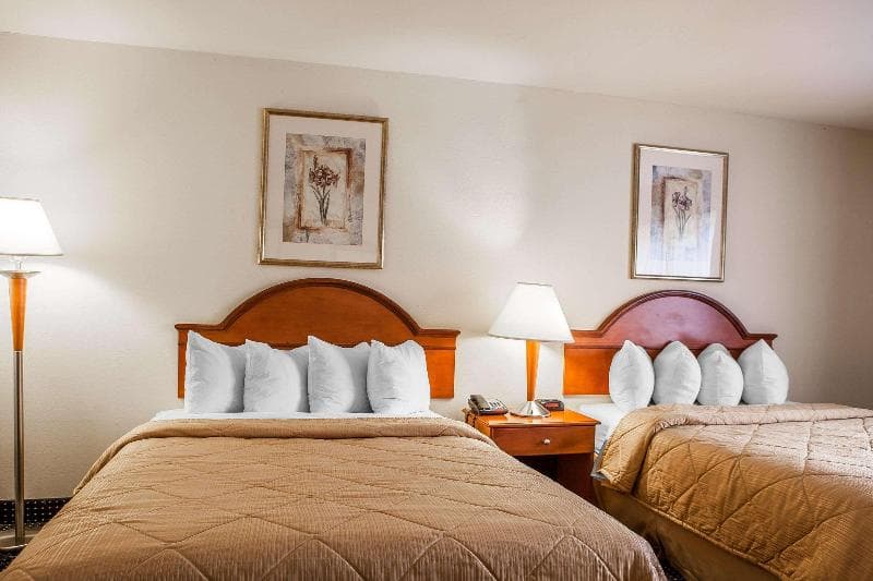 Quality Inn East Windsor Area 5