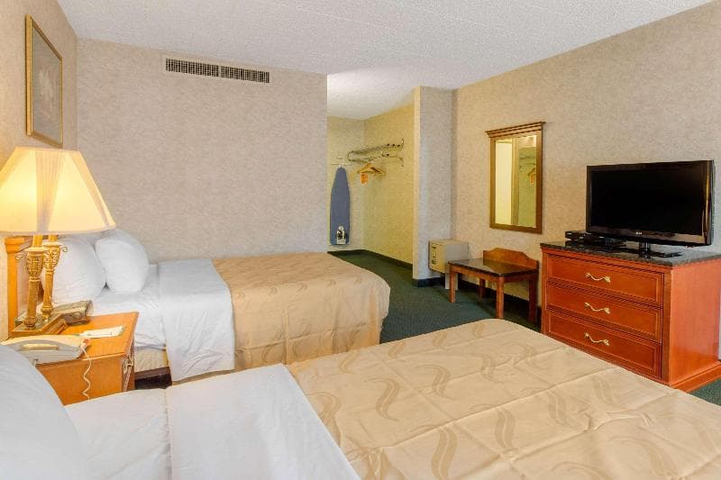 Quality Inn 5