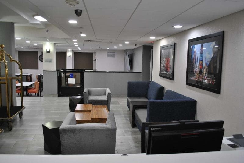 Best Western Paramus Hotel & Suites 4