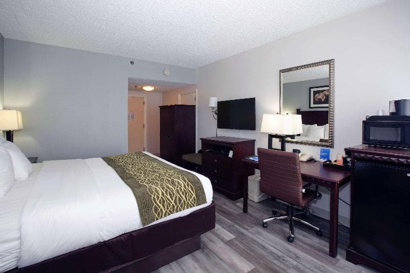 Best Western Paramus Hotel & Suites 3
