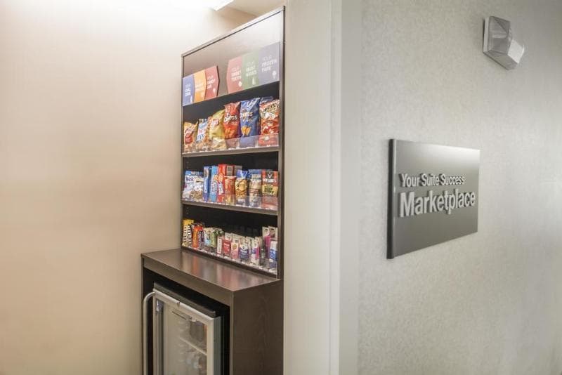 Comfort Suites Rochester 4