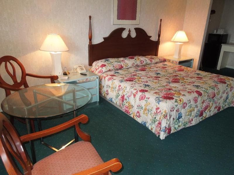 Tourist Inn 2