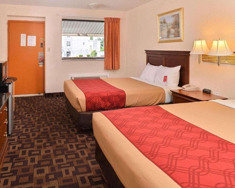 Econo Lodge Bellmawr main