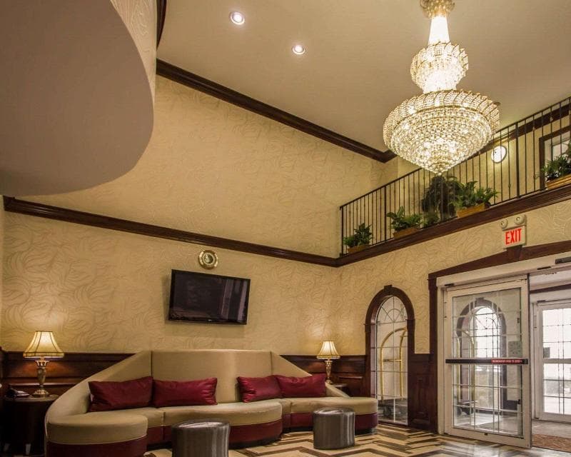 Quality Suites 4
