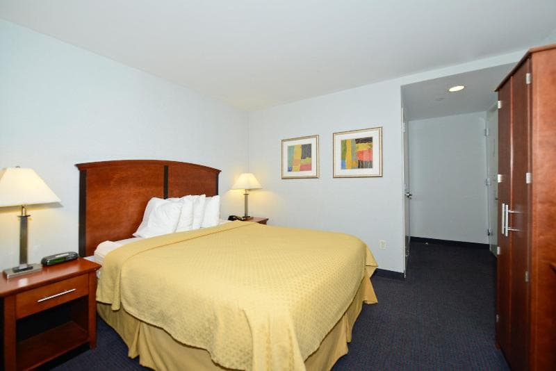 Lexington Inn 4