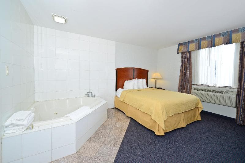 Lexington Inn 5