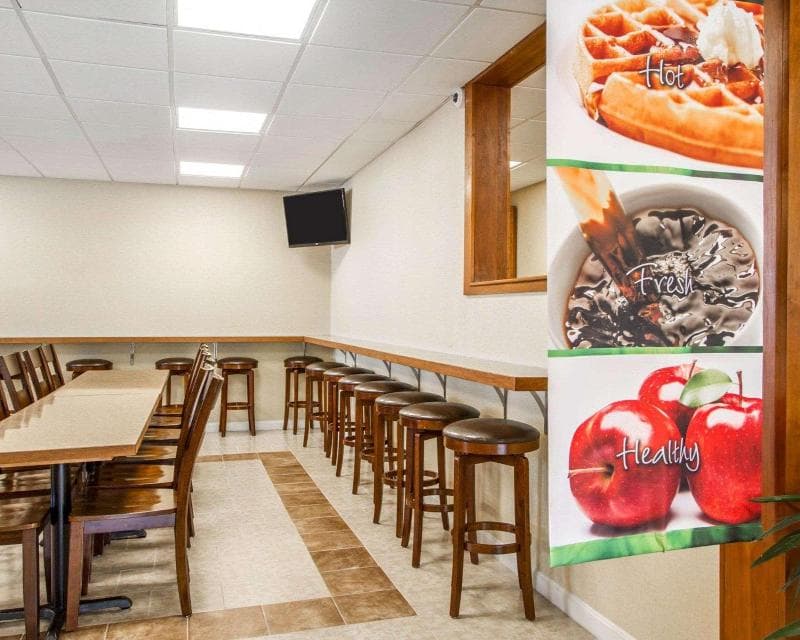 Quality Inn & Suites 2