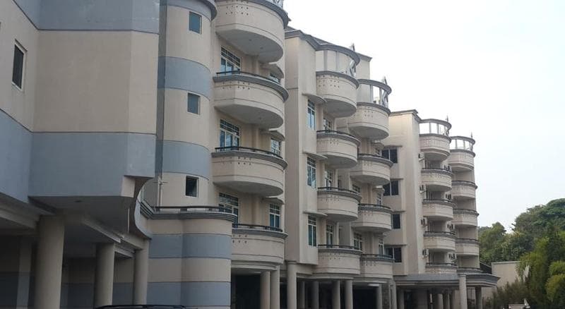 Grand Eska Hotel & Suites main