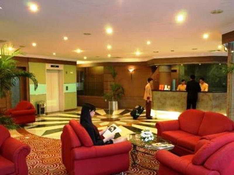 Grand Eska Hotel & Suites 5