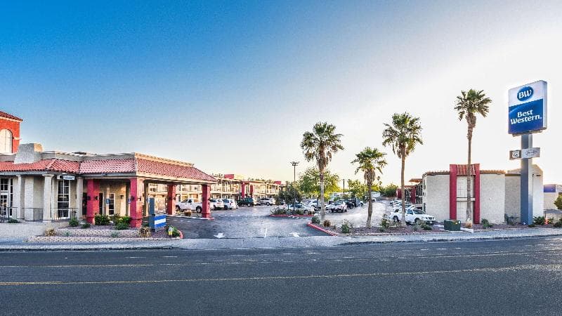 Best Western Desert Villa Inn 4