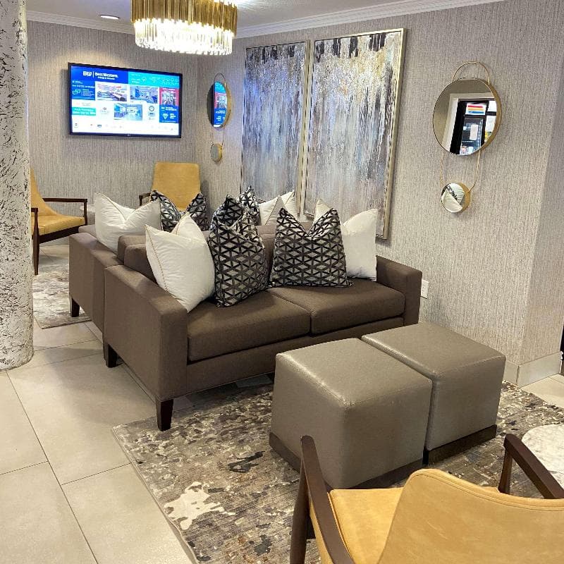 Best Western Plus Abbey Inn 4