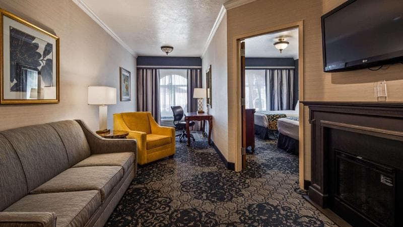 Best Western Plus Abbey Inn 3