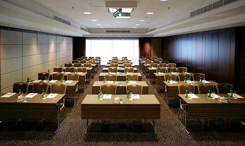 La Suite Dubai Hotel & Apartments 4