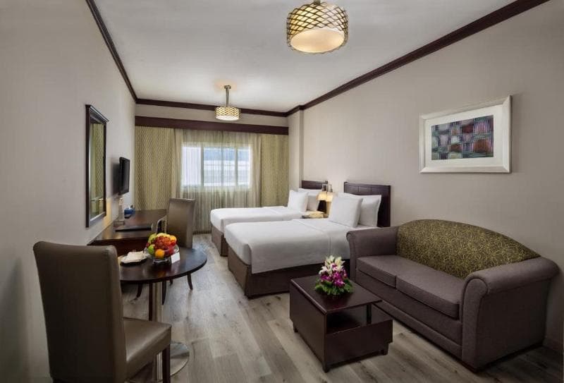 Savoy Crest Hotel Apartments photo 1