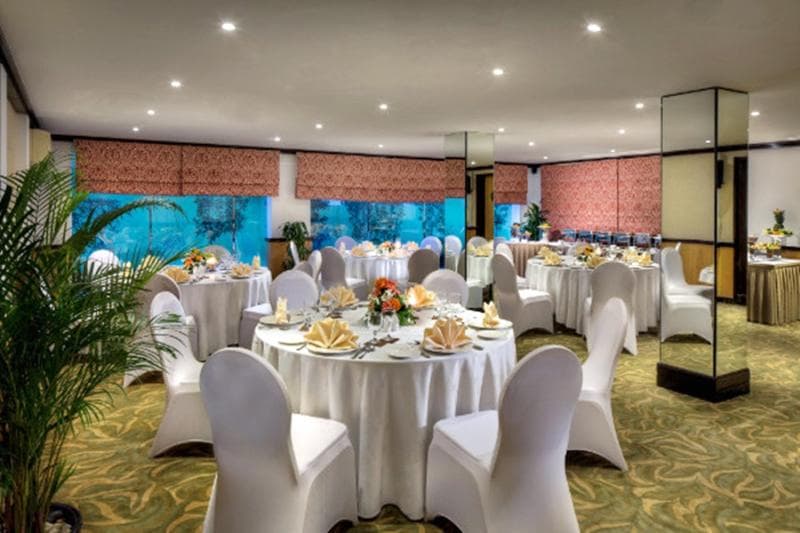 Savoy Suites Hotel Apartments 2