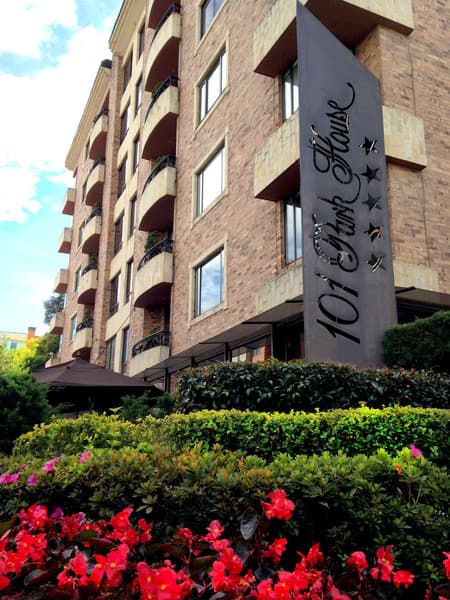 Hotel 101 Park House Suites & Spa 2