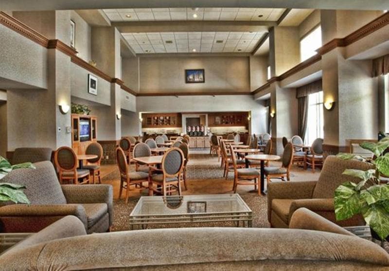 Humphry Inn & Suites 2