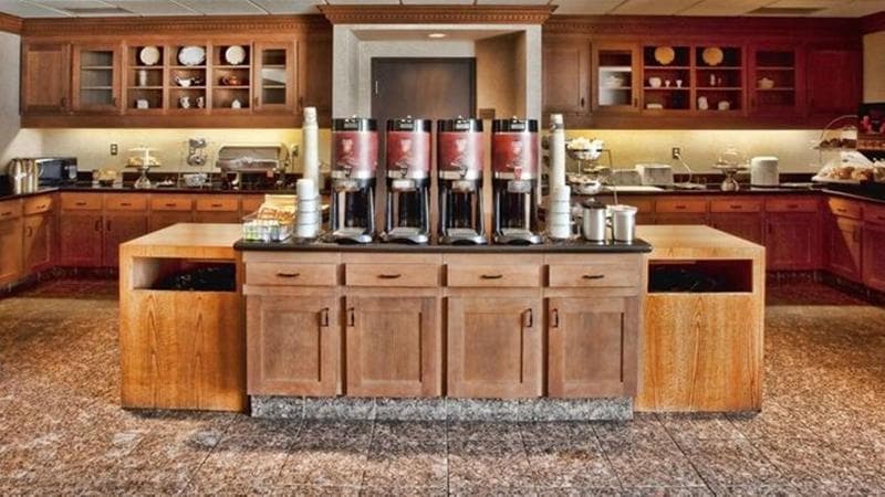 Humphry Inn & Suites 3