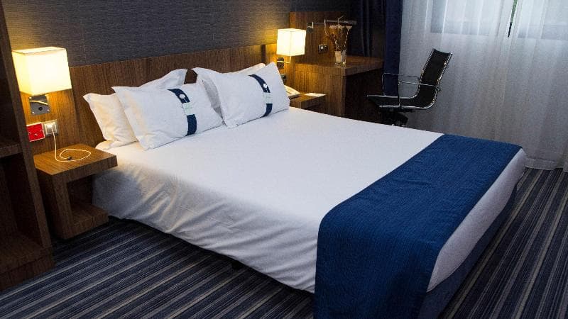 Holiday Inn Express Bilbao 5
