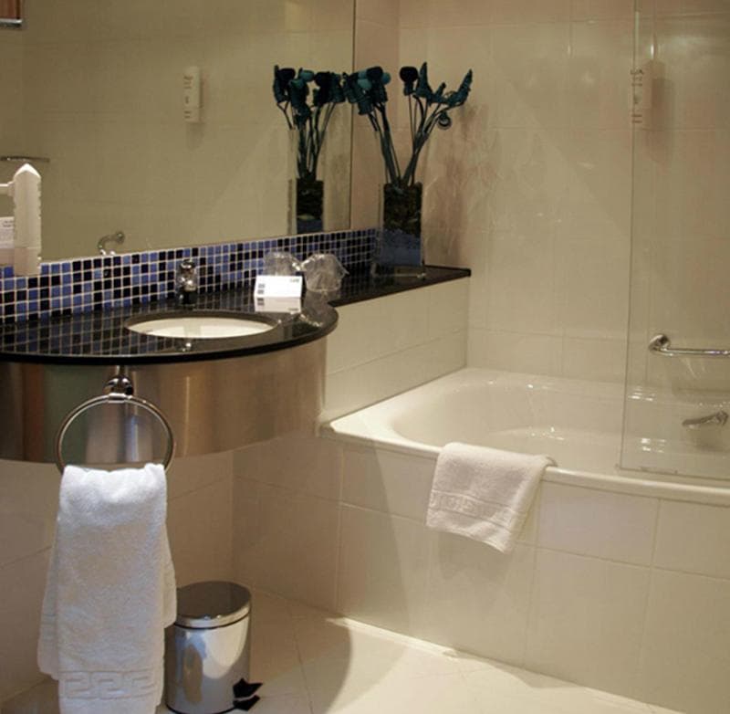 Holiday Inn Express Bilbao 3
