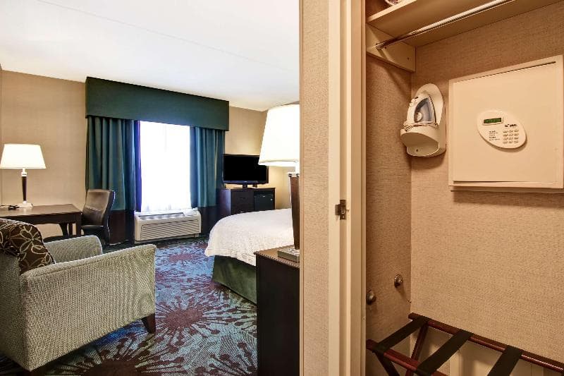 Hampton Inn by Hilton Toronto Airport Corporate Centre 2