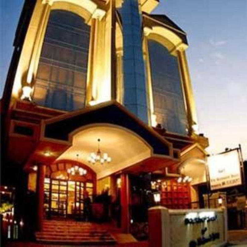 The Elanza photo 1