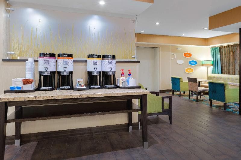 Spark by Hilton Bakersfield Central 4