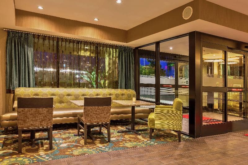 Spark by Hilton Bakersfield Central 5