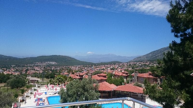 Sunshine Holiday Resort 4