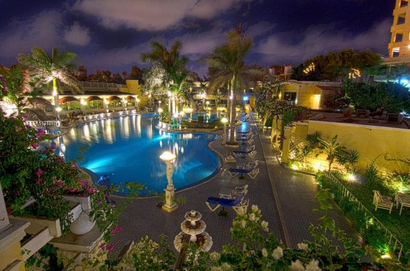 Paradise Inn Beach Resort 2