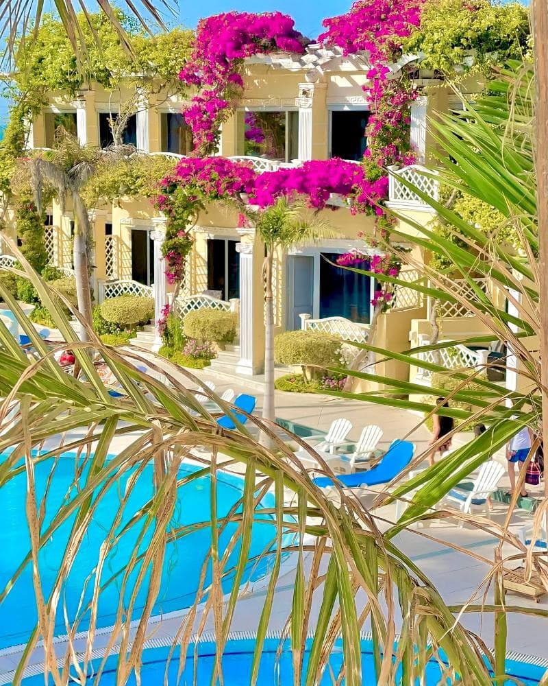 Paradise Inn Beach Resort 3