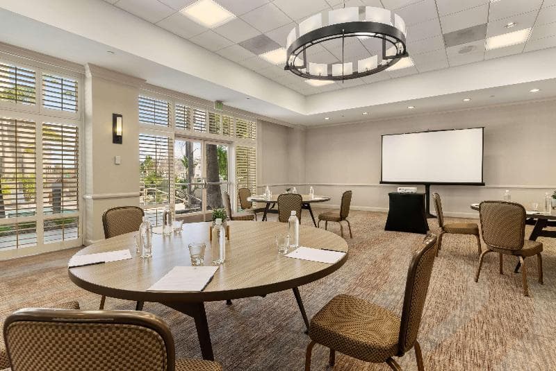 DoubleTree by Hilton San Diego Mission Valley 5