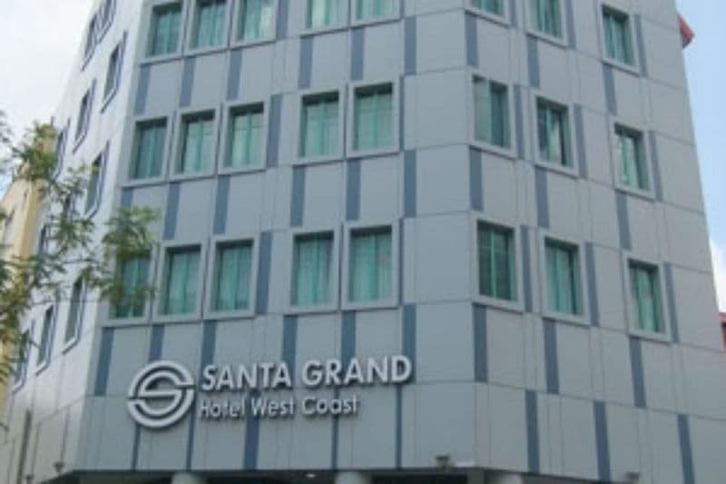 Santa Grand West Coast photo 1