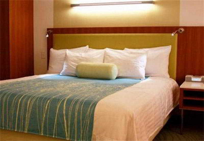 SpringHill Suites Las Vegas Henderson 4
