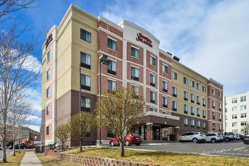Hampton Inn & Suites Denver-Speer Boulevard photo 1