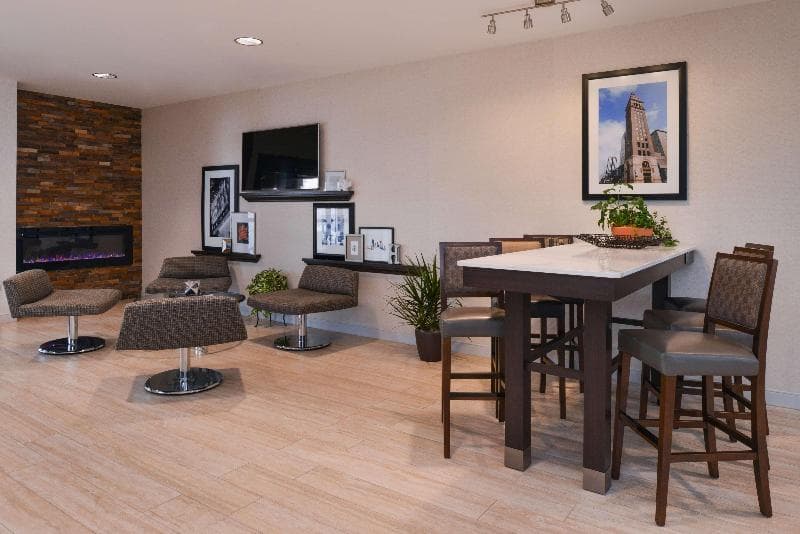 Hampton Inn & Suites Denver-Speer Boulevard 2