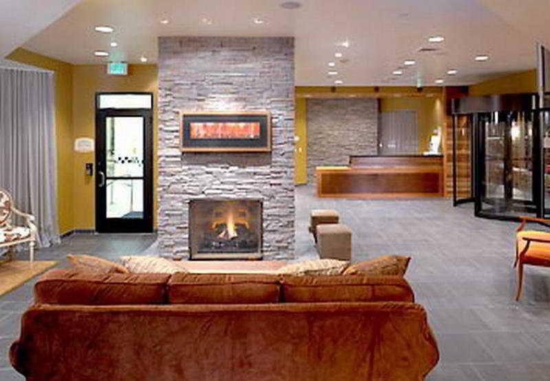 Fairfield Inn & Suites Denver Cherry Creek 2