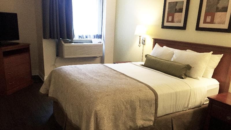 Hotel Saint-Laurent Montreal 4