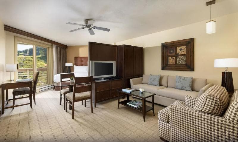 Elevation Hotel & Spa 5