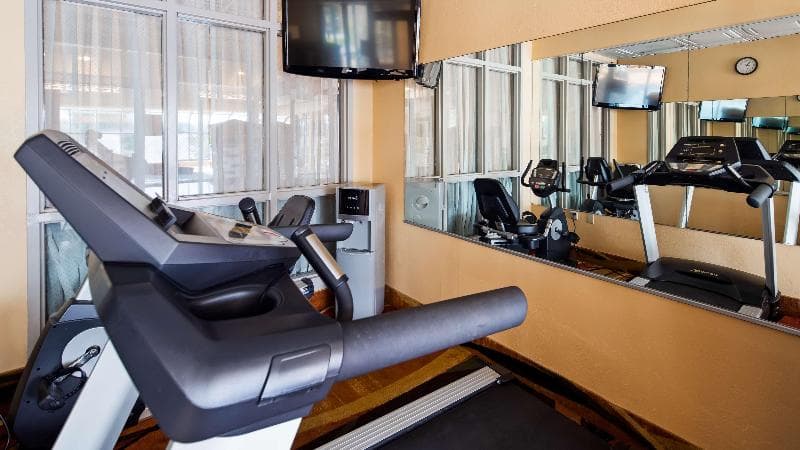 Best Western Knoxville Suites - Downtown 2