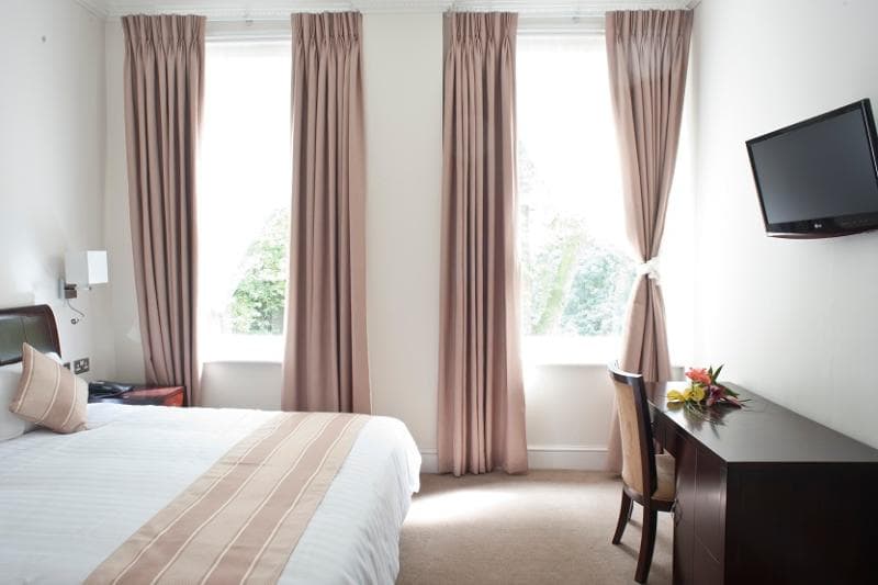 The Villa Kensington 5