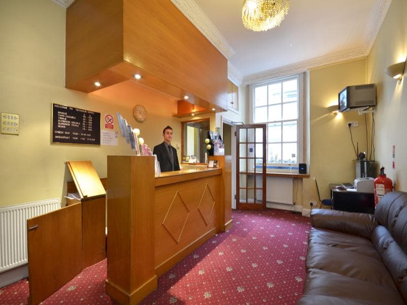 Seymour Hotel 5