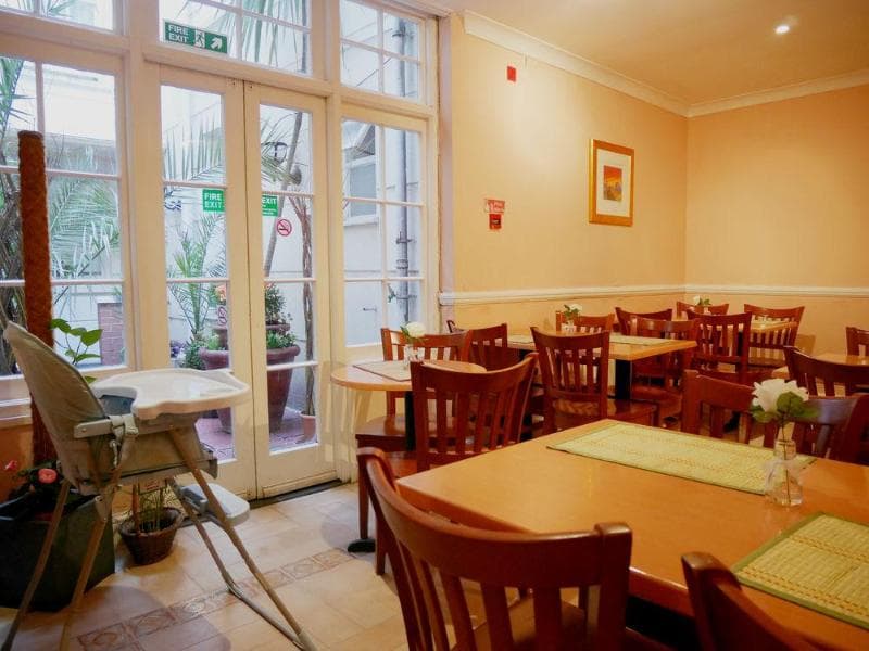 The Gresham Hotel London 5