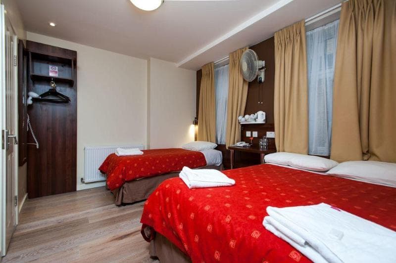 Marble Arch Inn 5