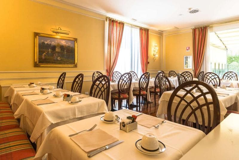 The Regency, Sure Hotel Collection by Best Western 2
